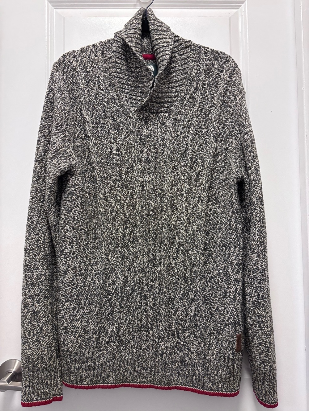 Roots Marled Turtleneck Sweater - Black, White with Red Trim
UNISEX